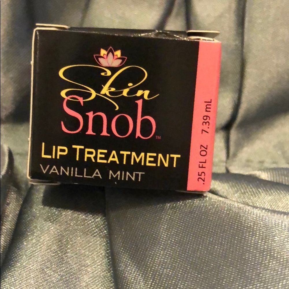 Lip Treatment/Gloss